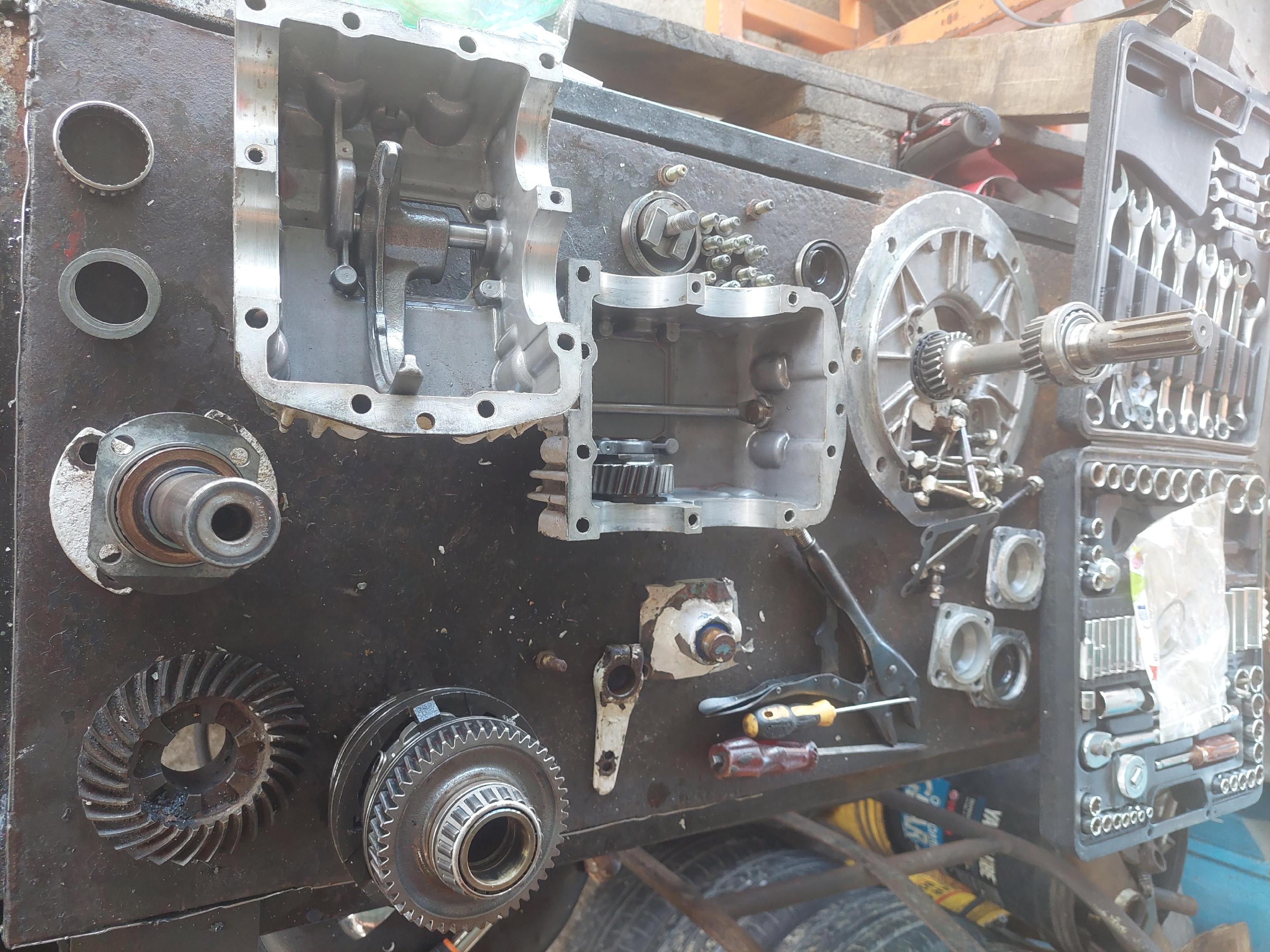 Navigating the Unexpected: A Sailing Journey of Mechanical Surprises 